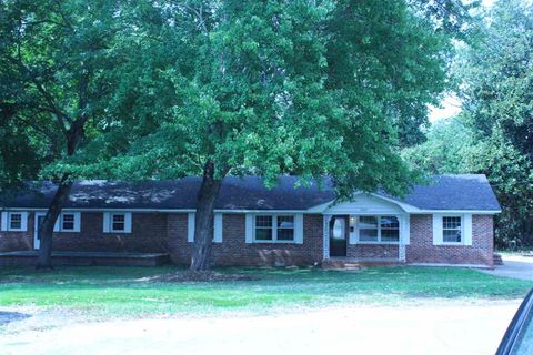 2220 Pineview Cir
