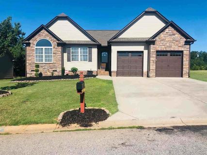 332 Gleaner Drive