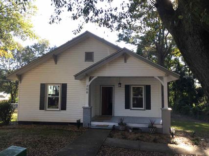 208 Hill Street sold home in Jackson Mills, Wellford, SC