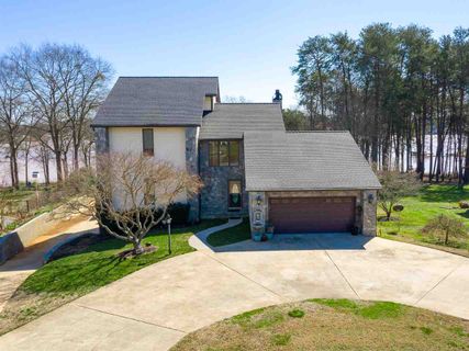 1700 Foster Road