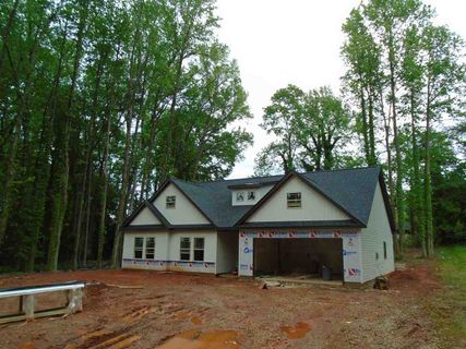 106 Shoreham Dr