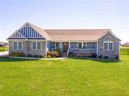 136 N Stallion Drive