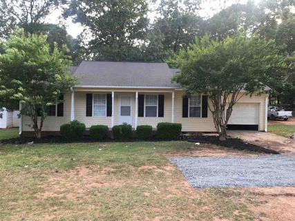 1665 Rainbow Lake Road sold home in Bent Tree, Inman, SC