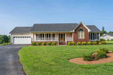 180 Cantrell Ridge Drive sold home in Tyler Oaks, Boiling Springs, SC