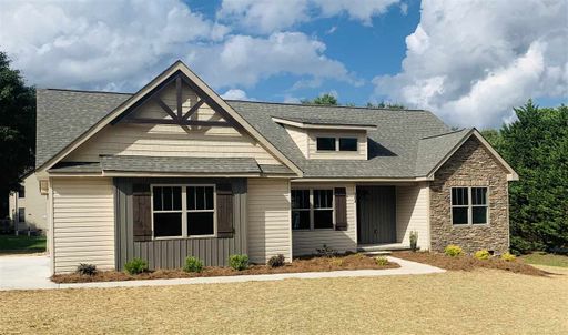 304 Swamp Fox Rd sold home in Carolina Forest, Spartanburg, SC