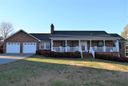 321 Shoreham Lane sold home in Inman, SC