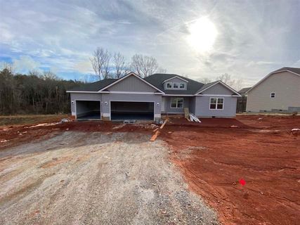 760 Hammett Pointe Court