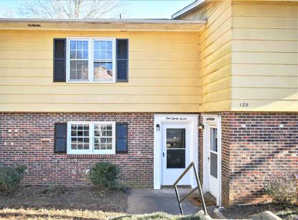 137 Fernridge Drive