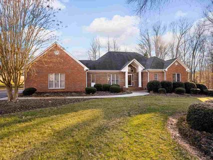 118 Pinewood Drive