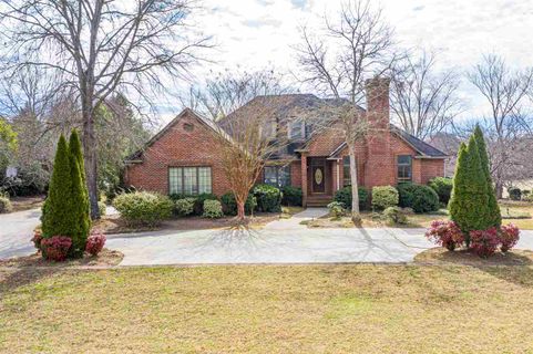 103 Muirfield Drive