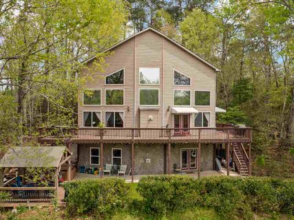 1145 E Lakeshore Drive
