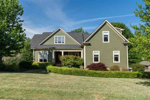 209 Castle Creek Drive