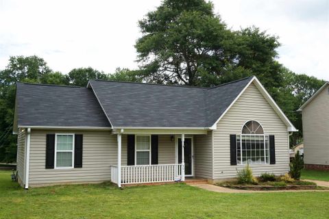 301 E Myles
