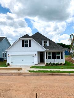 634 Crossbuck Trail