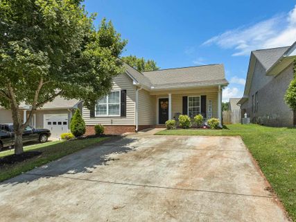 112 Shining Rock Court sold home in Fawn Branch, Boiling Springs, SC