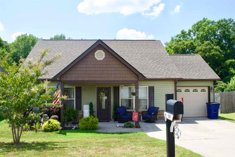 918 S Mossy Rock Rd