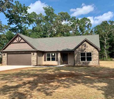 111 Bobo Dr sold home in Carriage Park, Inman, SC