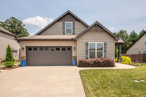 803 Lynshire Lane