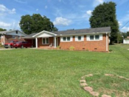 122 Stribling Circle sold home in Vanderbilt Hill, Spartanburg, SC