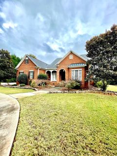 210 Clearcreek Drive