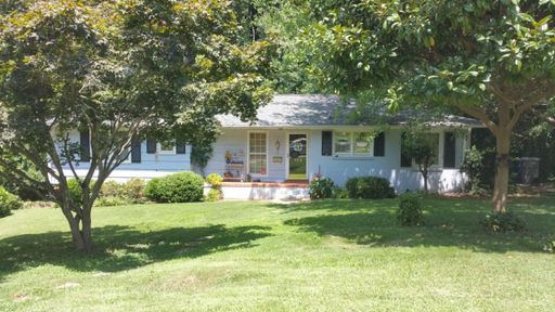 106 Pinetree Circle
