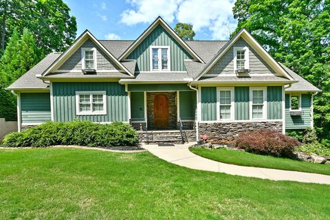 142 Lakeland Avenue