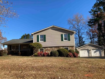 110 Ridgewood Drive
