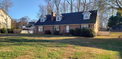201 Stratford Rd sold home in Salem Ests, Moore, SC