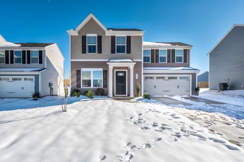 467 Hobson Way
