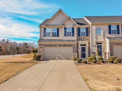 330 Bellerive Drive