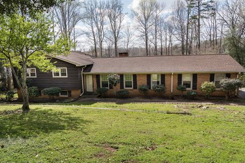 205 Woodlake Drive