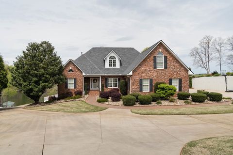 300 W Caledonia Court