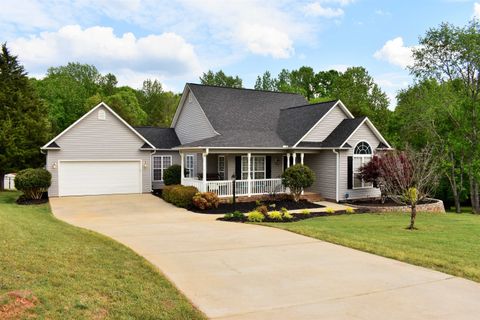 840 W River Grove Cir sold home in West River Grove, Roebuck, SC