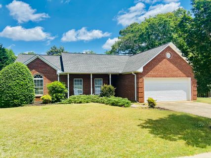 233 Glen Crest Drive