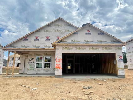 144 Bruinen Drive