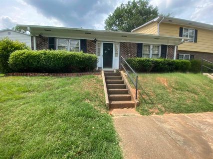 56 Summercreek Dr