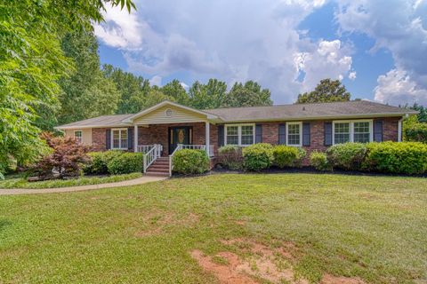 135 Valleyhigh Drive sold home in Meadowbrook Farm, Inman, SC