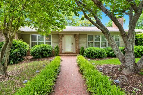 701 Meadowbrook Drive