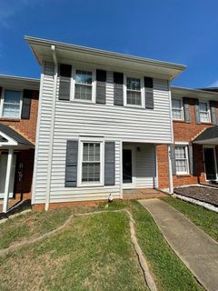 401 Royal Oak Dr.