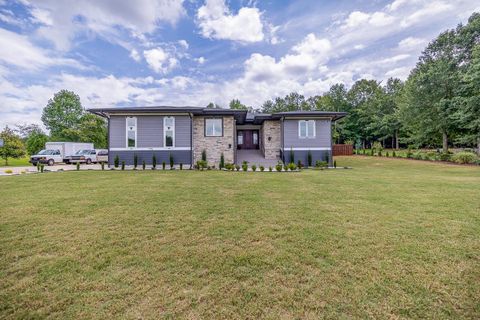 176 Shore Heights Dr sold home in South Shore Heights, Inman, SC