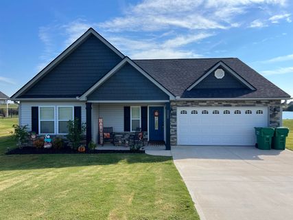 205 Meadow Lake Dr