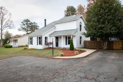 120 Sunrise Rd