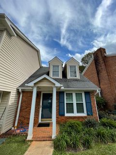 395 Royal Oak Dr.