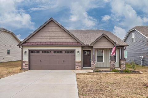 562 Chantry Lane