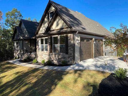 38 Chippewa Court