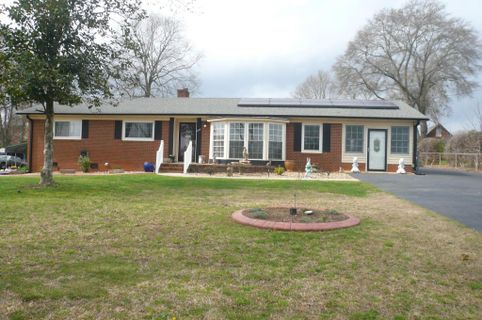 208 Kenneth Drive sold home in Midland Est, Boiling Springs, SC