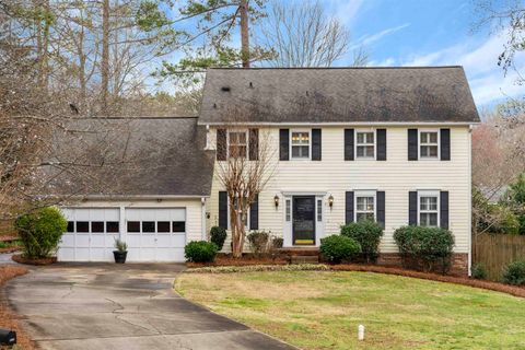 207 Fernbrook Cir