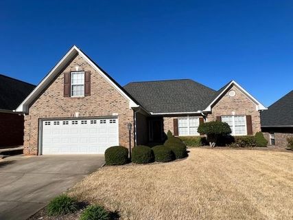 747 Lanyon Ln