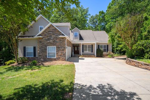 725 Moonridge Drive