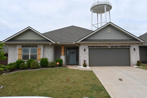 1118 Midway Hill Lane
